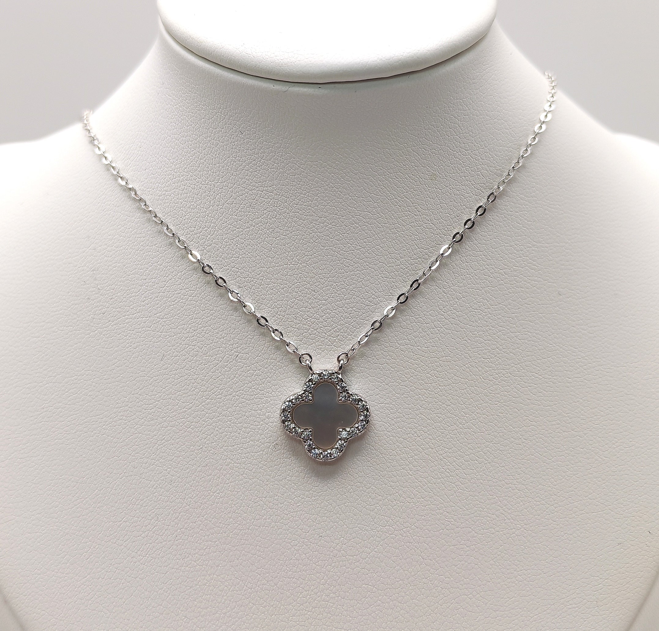 Delicate 925 Sterling Silver White Mother of Pearl and Cubic Zirconia Clover Necklace
