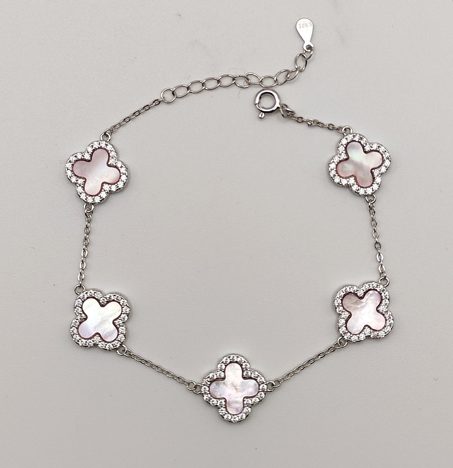 Delicate 925 Sterling Silver Pink Mother of Pearl and Cubic Zirconia Clover Bracelet