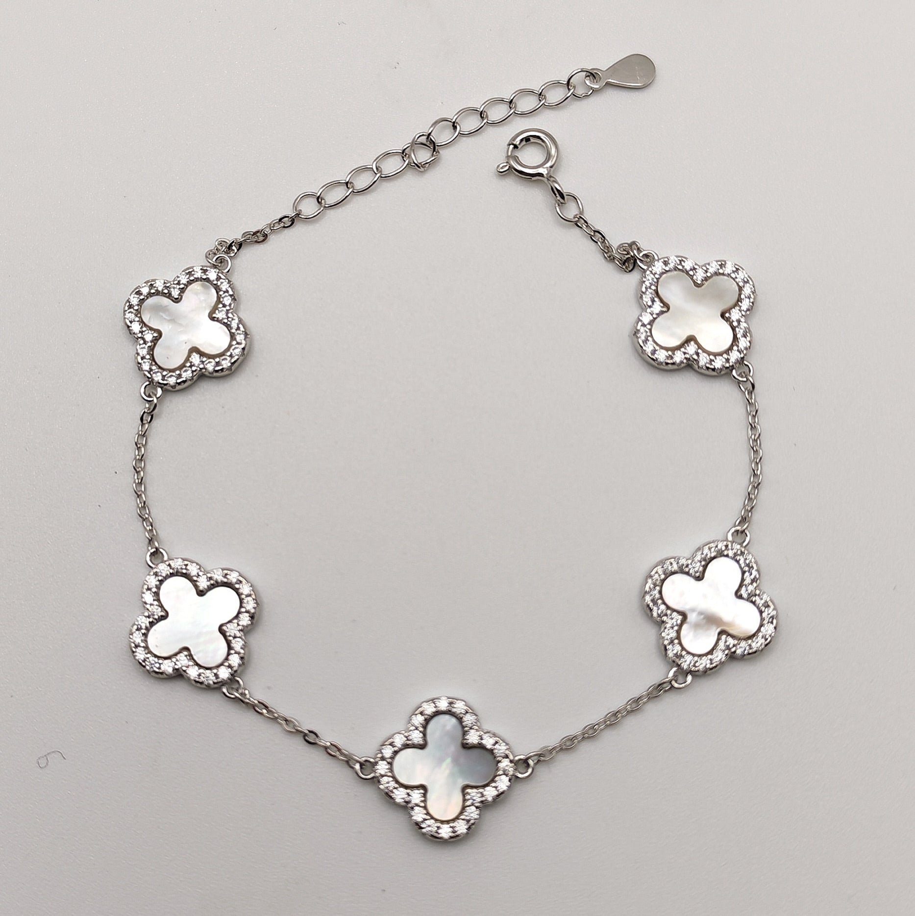 Delicate 925 Sterling Silver White Mother of Pearl and Cubic Zirconia Clover Bracelet